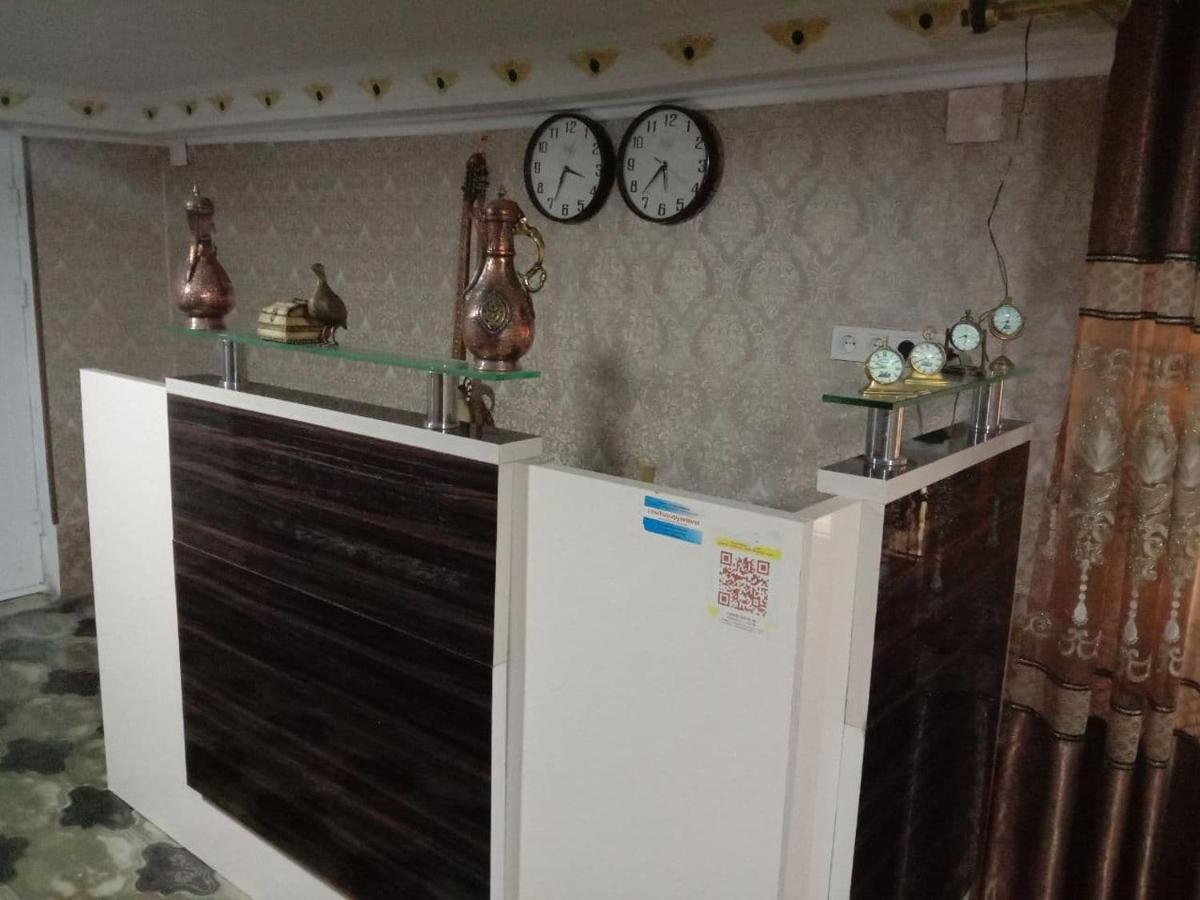 Zuhro Guest House Бухара Екстер'єр фото