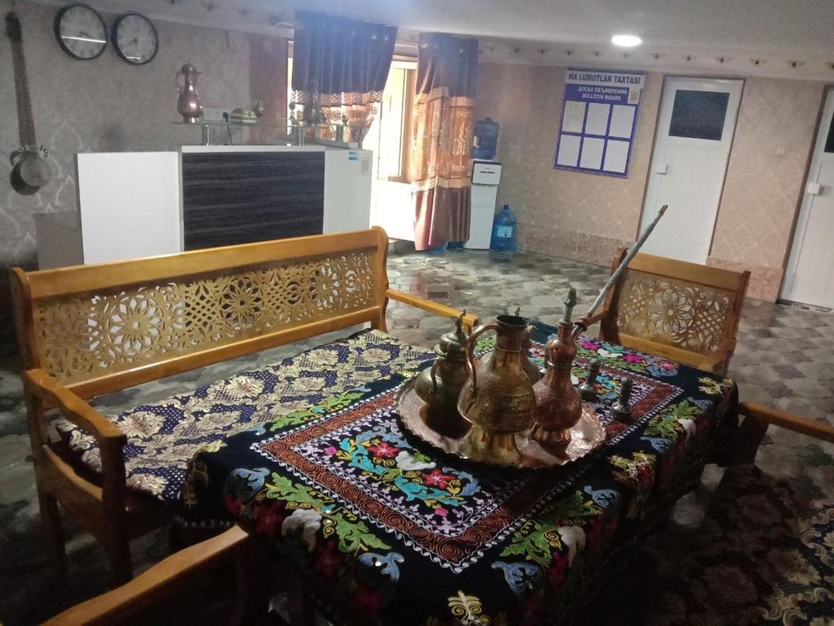 Zuhro Guest House Бухара Екстер'єр фото